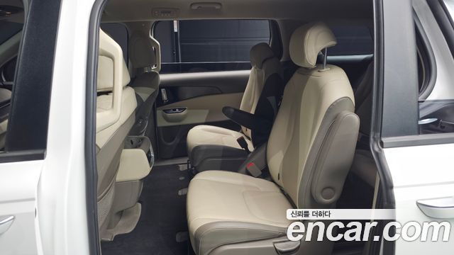 Kia Carnival (IV) Diesel 9-Seater Prestige 2022 — фото 12