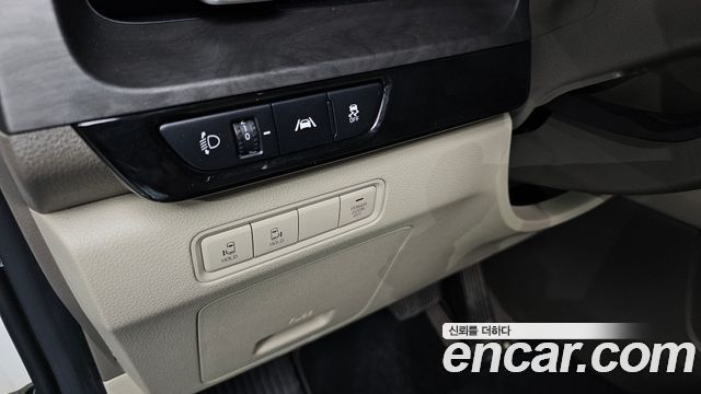 Kia Carnival (IV) Diesel 9-Seater Prestige 2022 — фото 18