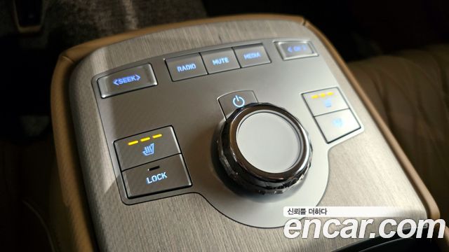 Genesis G80 (RG3) Gasoline 2.5 Turbo AWD 2025 — фото 19