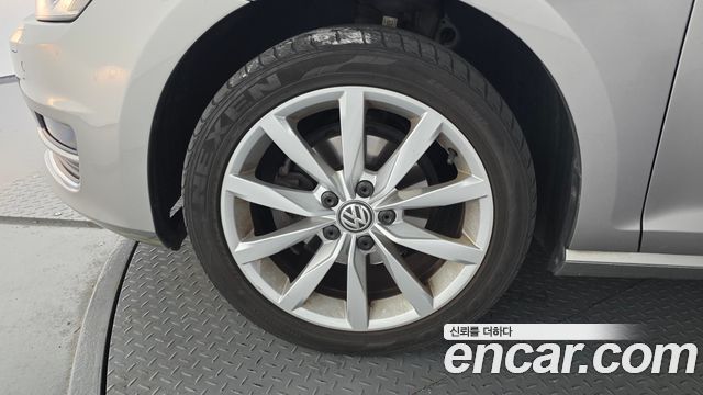 Volkswagen Golf (VII) 1.6 TDI 2015 — фото 5