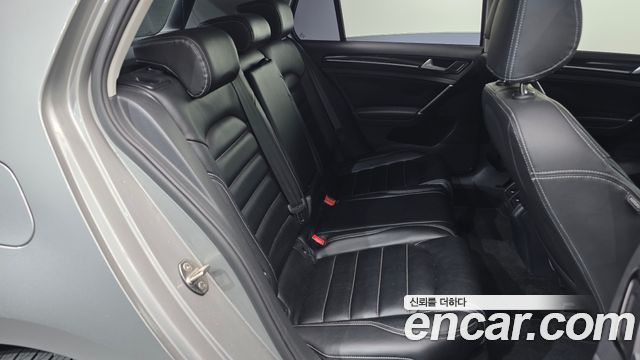 Volkswagen Golf (VII) 1.6 TDI 2015 — фото 12