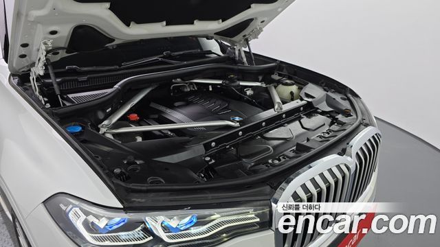 BMW X7 (G07) xDrive 40i Design Pure Excellence 6-Seater 2022 — фото 6