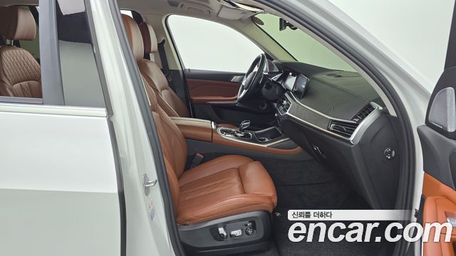 BMW X7 (G07) xDrive 40i Design Pure Excellence 6-Seater 2022 — фото 11