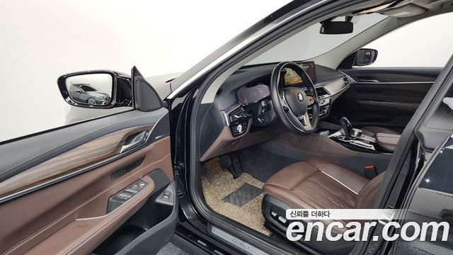 BMW 6 Series GT (G32) 620d Luxury 2023 — фото 10