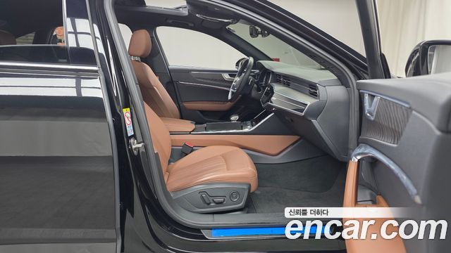 Audi A6 (C8) 45 TFSI Premium 2021 — фото 11