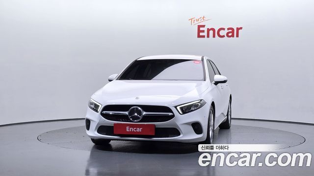 Mercedes-Benz A-Class (W177) A220 Sedan 2020 — фото 3