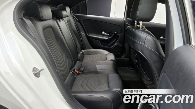 Mercedes-Benz A-Class (W177) A220 Sedan 2020 — фото 12