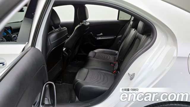 Mercedes-Benz A-Class (W177) A220 Sedan 2020 — фото 13