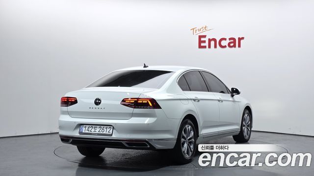 Volkswagen Passat GT (B8) 2.0 TDI Premium 2022 — фото 2