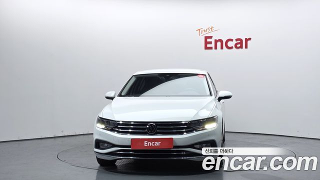 Volkswagen Passat GT (B8) 2.0 TDI Premium 2022 — фото 3
