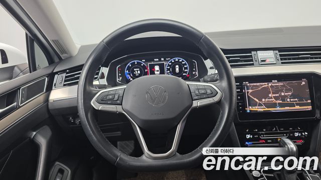 Volkswagen Passat GT (B8) 2.0 TDI Premium 2022 — фото 13