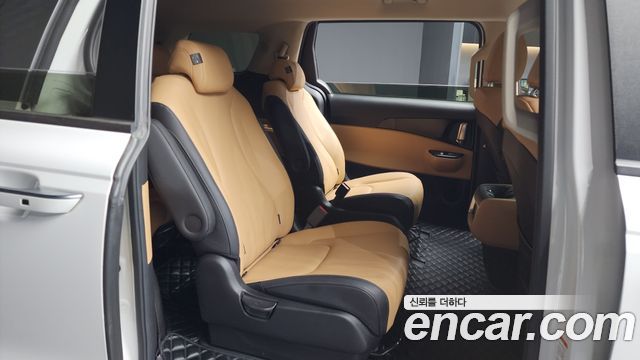 Kia Carnival (IV) Diesel 9-Seater Prestige 2022 — фото 12
