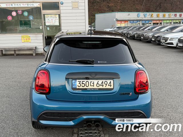 MINI Cooper S 5Door Classic Third Generation 2022 — фото 4