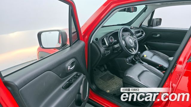 Jeep Renegade 2.4 Limited AWD 2019 — фото 10