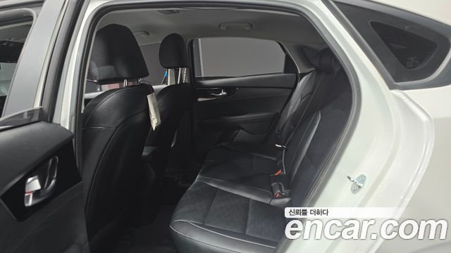 Kia K3 (II) 1.6 Prestige 2024 — фото 13