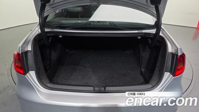 Volkswagen Jetta 1.6 TDI Blue Motion 6th 2013 — фото 20