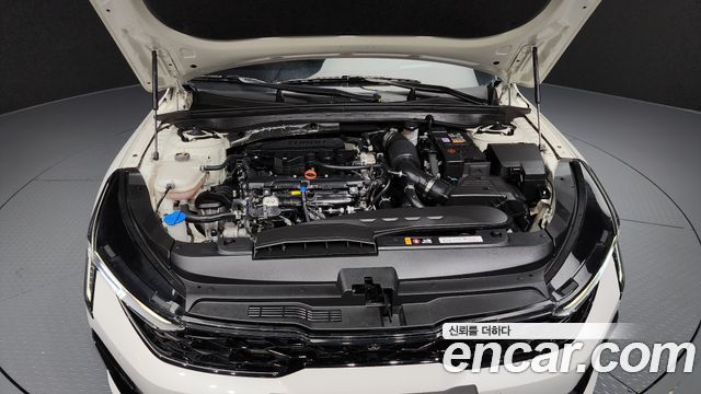 Kia K5 (III) 1.6 Turbo Noblesse 2024 — фото 6