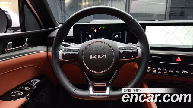 Kia K5 (III) 1.6 Turbo Noblesse 2024 — фото 13