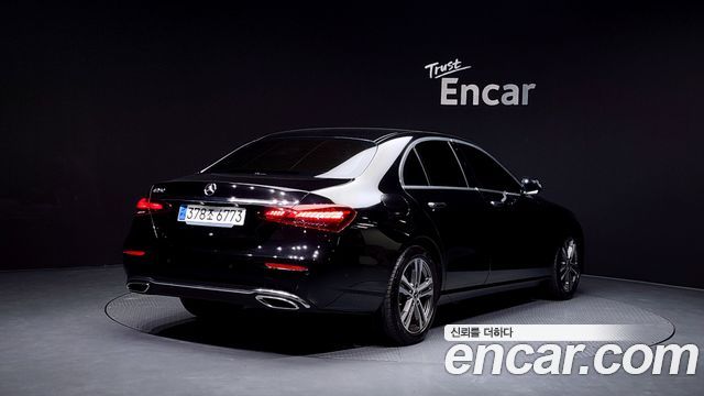 Mercedes-Benz E-Class (W213) E250 Avantgarde 2023 — фото 2