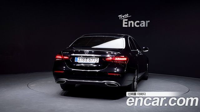 Mercedes-Benz E-Class (W213) E250 Avantgarde 2023 — фото 4