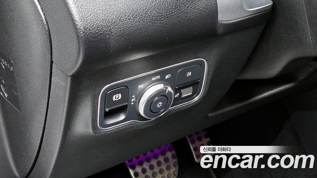 Mercedes-Benz GLB-Class (X247) GLB250 4MATIC 2022 — фото 14