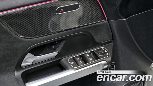 Mercedes-Benz GLB-Class (X247) GLB250 4MATIC 2022 — фото 17
