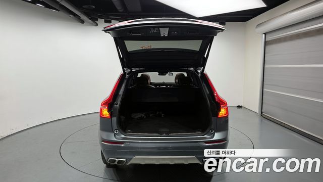 Volvo XC60 (II) B5 Inscription 2021 — фото 20