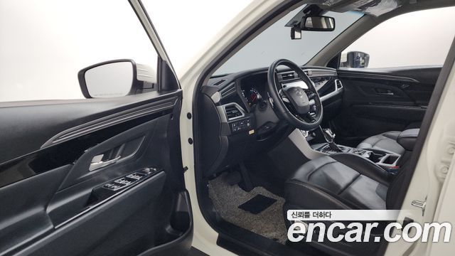 KG Mobility (SsangYong) Beautiful Korando Gasoline 1.5 2WD C5 Plus 2022 — фото 10
