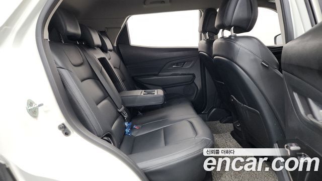 KG Mobility (SsangYong) Beautiful Korando Gasoline 1.5 2WD C5 Plus 2022 — фото 12