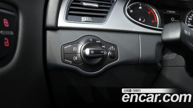 Audi A4 30 TDI B8 2015 — фото 17