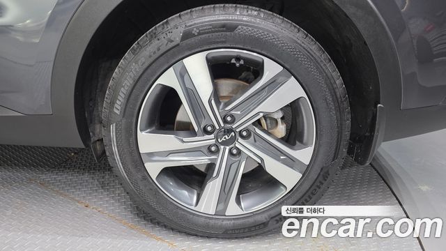 Kia Sorento (IV) HEV 1.6 4WD Noblesse 2023 — фото 5