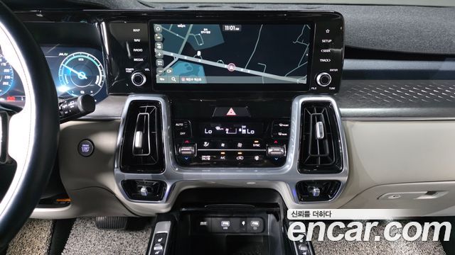 Kia Sorento (IV) HEV 1.6 4WD Noblesse 2023 — фото 19