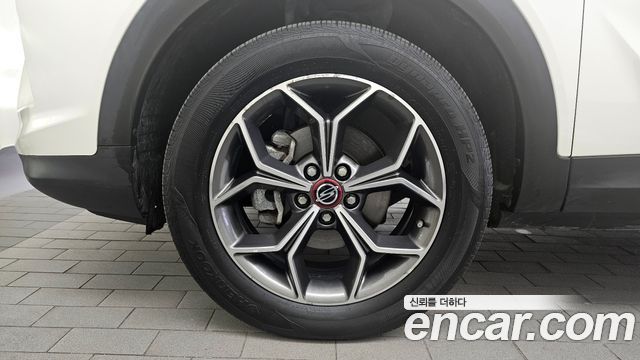 KG Mobility (SsangYong) Beautiful Korando Gasoline 1.5 2WD R-Plus 2022 — фото 5