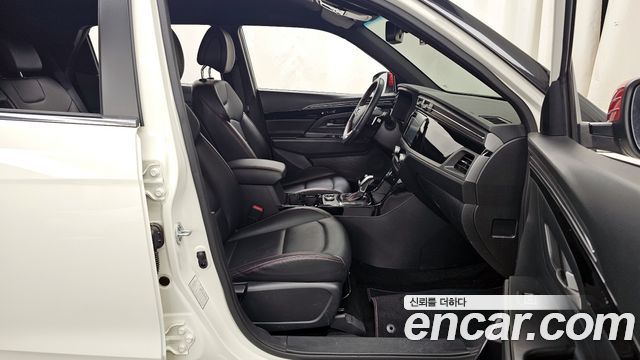 KG Mobility (SsangYong) Beautiful Korando Gasoline 1.5 2WD R-Plus 2022 — фото 11