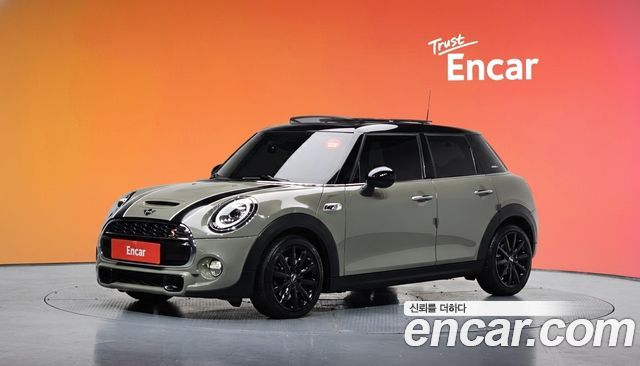 MINI Cooper S 5Door Standard 3rd