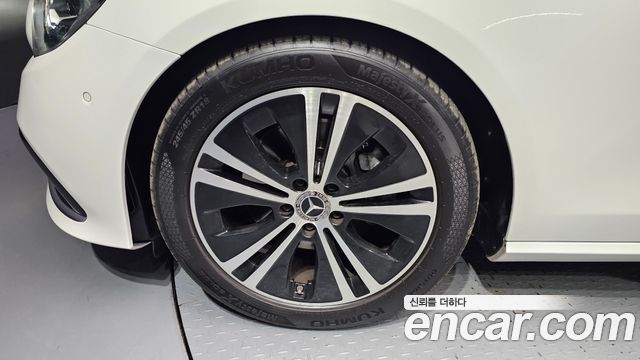 Mercedes-Benz E-Class (W213) E250 Avantgarde 2021 — фото 5