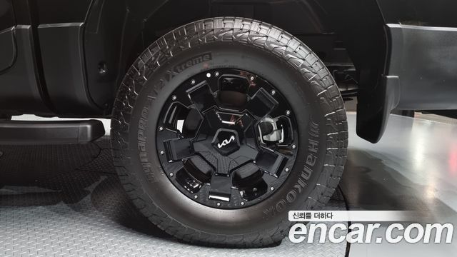 Kia Tasman 2.5T Gasoline 4WD X-Pro 2026 — фото 5