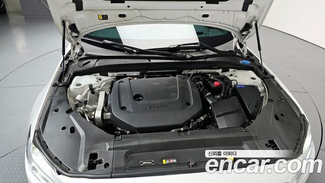 Volvo S90 B6 AWD Ultimate Bright 2023 — фото 6