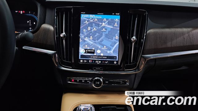 Volvo S90 B6 AWD Ultimate Bright 2023 — фото 14