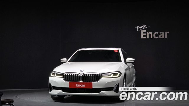 BMW 5 Series (G30) 523d xDrive Luxury 2021 — фото 3