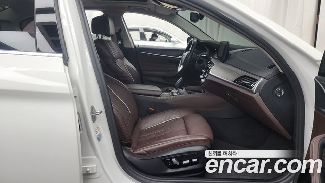 BMW 5 Series (G30) 523d xDrive Luxury 2021 — фото 15
