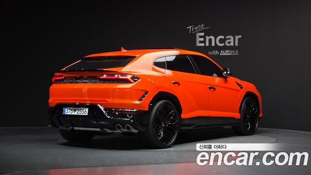Lamborghini Urus 4.0 V8 SE 2025 — фото 2