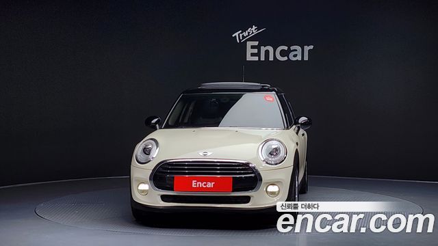 MINI Cooper D 5Door HIGH 3rd 2018 — фото 3