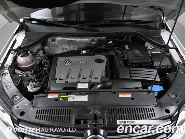 Volkswagen Tiguan 2.0 TDI R-Line 5N 2015 — фото 6