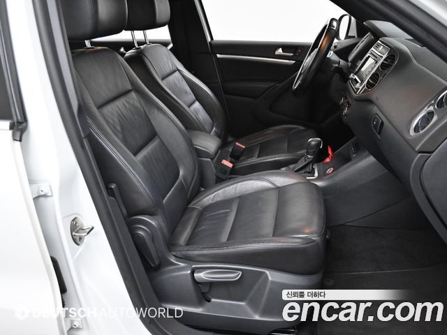 Volkswagen Tiguan 2.0 TDI R-Line 5N 2015 — фото 10