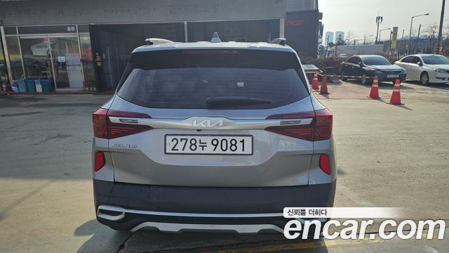Kia Seltos Gasoline 1.6 Turbo 2WD Signature 2023 — фото 4