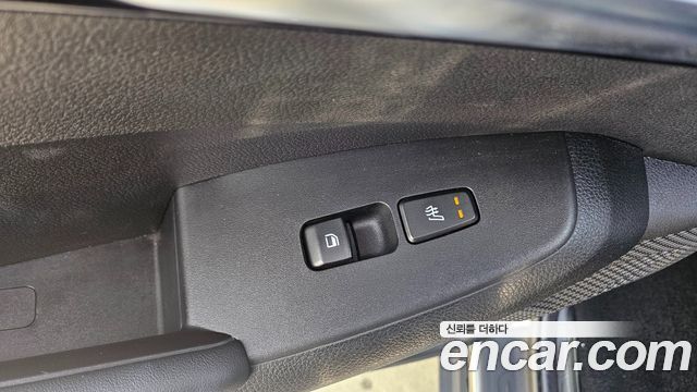 Kia Seltos Gasoline 1.6 Turbo 2WD Signature 2023 — фото 8