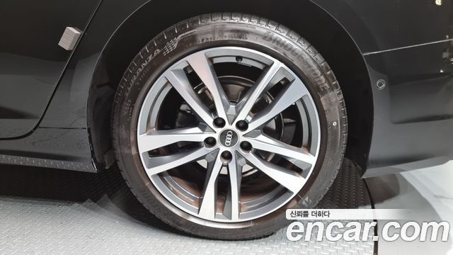 Audi A6 (C8) 40 TDI Quattro Premium 2023 — фото 5