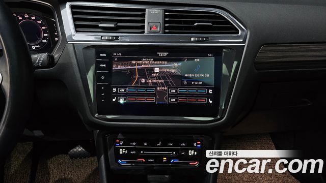 Volkswagen Tiguan Allspace 2.0 TSI Prestige 2023 — фото 14