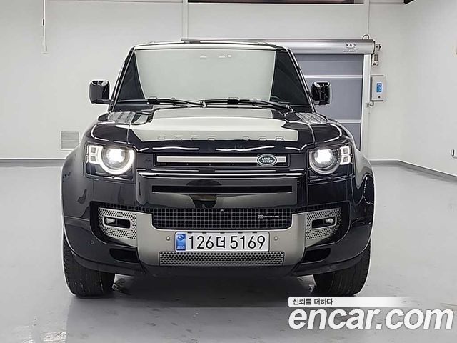 Land Rover Defender (L663) 110 P300 X-Dynamic SE 2022 — фото 2